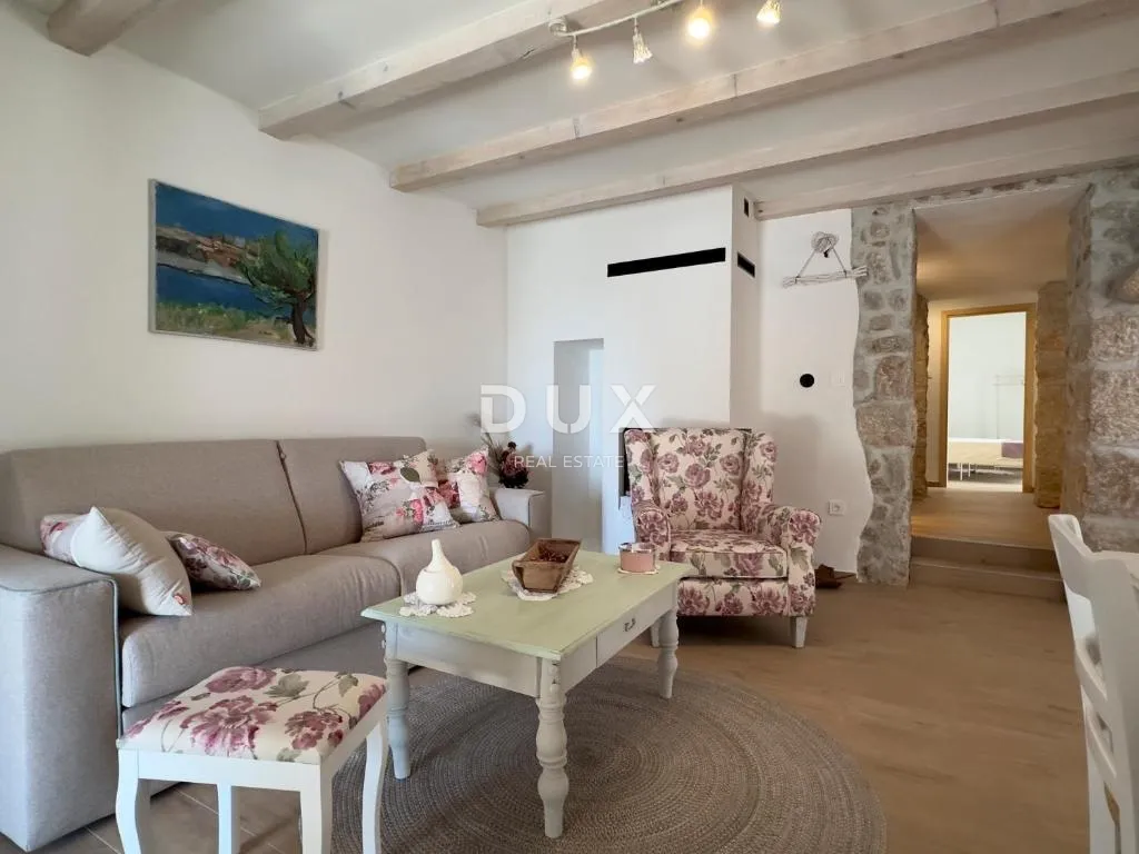 novi vinodolski, bribir - kamena vila s bazenom - slika 20