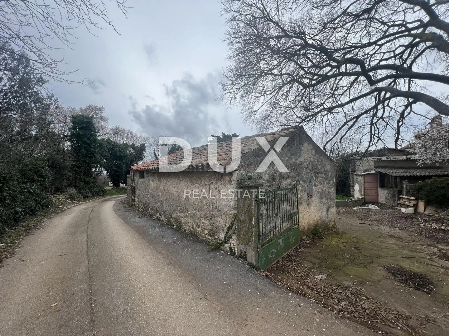 istra,valtura - kuća za adaptaciju - slika 5
