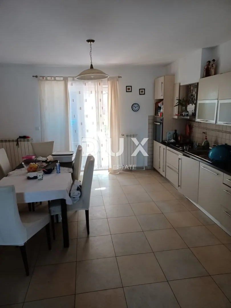 istra, pula - kuća s velikom okućnicom - slika 14