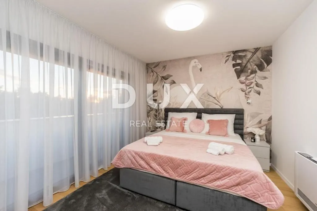 zadar,zaton - luksuzna vila 100 metara od mora - slika 38