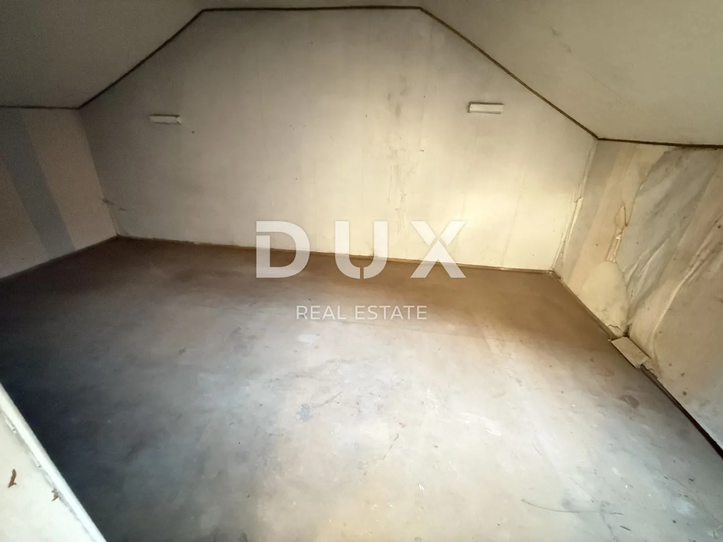 kvarner, crikvenica, dvoetažni apartman, 84 m2, 1. red do mora, centar - slika 9