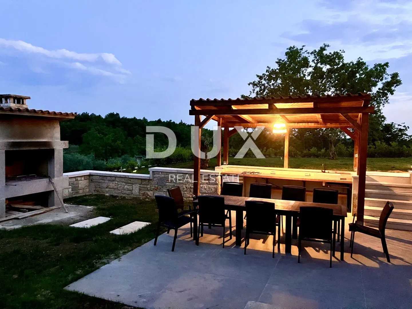 istra, vižinada - prekrasna kamena vila - slika 11