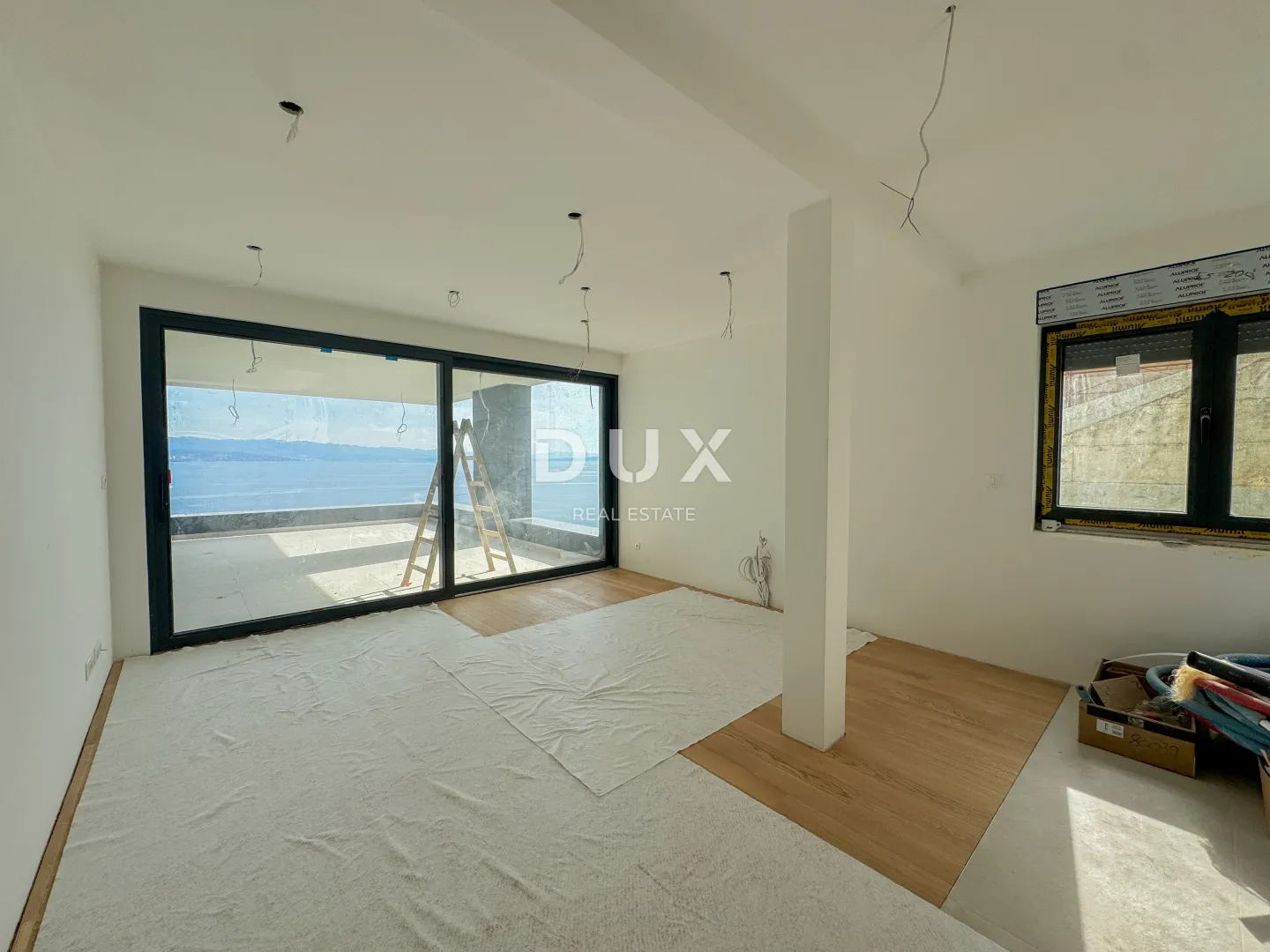 opatija, centar - stan s panoramskim pogledom na more, garažom i jacuzzijem iznad centra opatije - slika 13