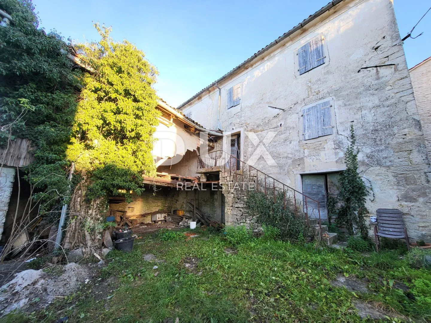 istra, motovun - samostojeća starina za adaptaciju - slika 4