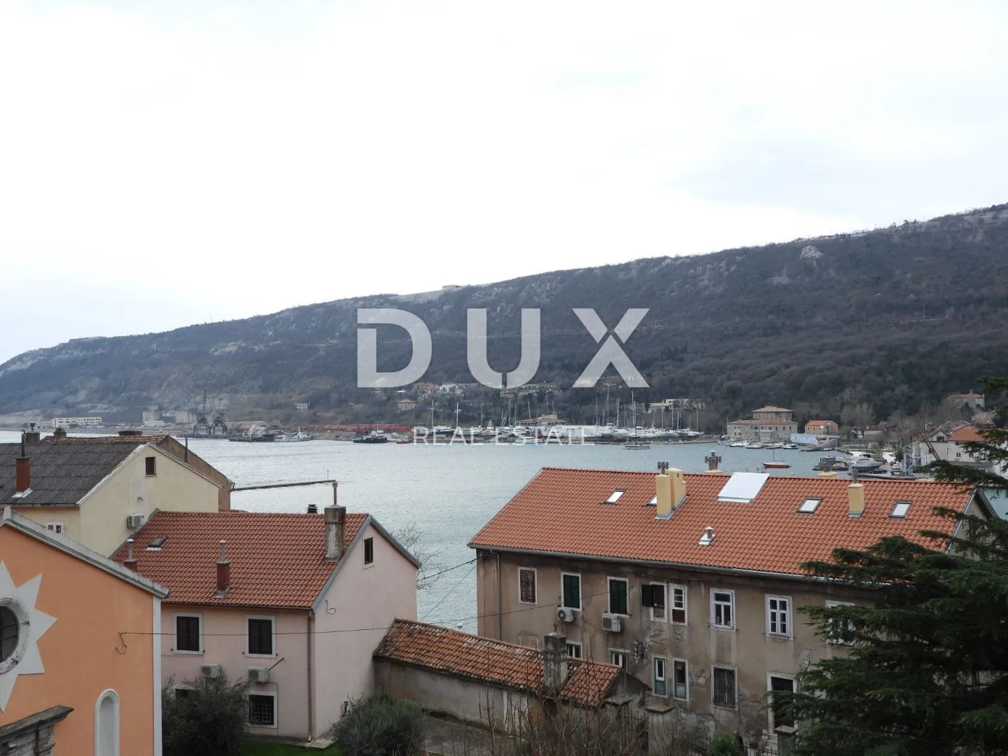 bakar- stan, etaža 140m2 sa pogledom na more - slika 3