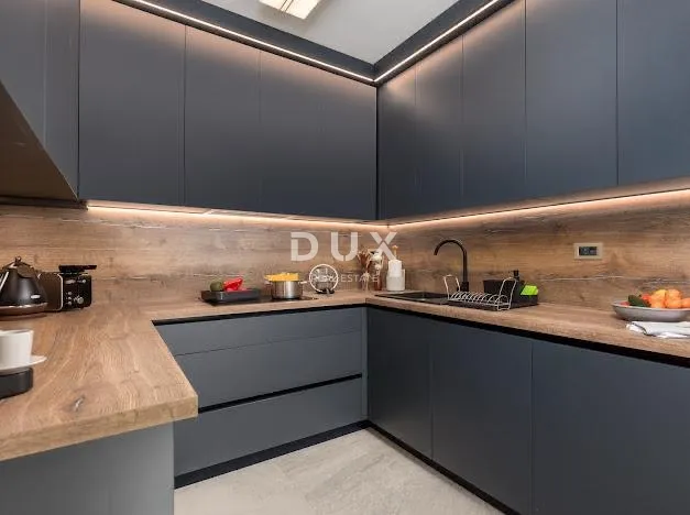 opatija, lovran, 72 m2, balkon, terasa, renoviran, namješten - slika 11