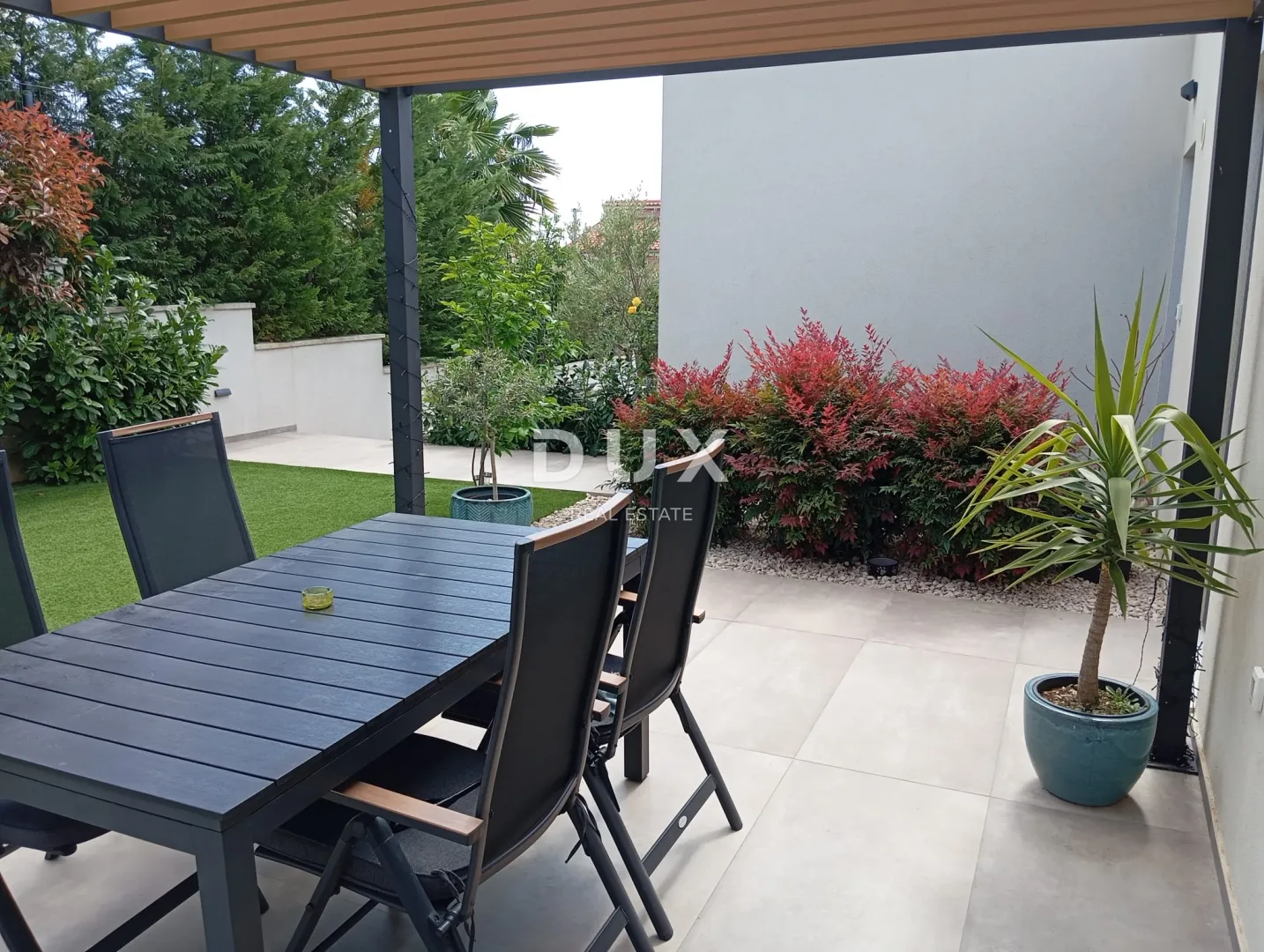 biograd, sv. filip i jakov, kuća, 110 m², vrt, bazen - slika 15