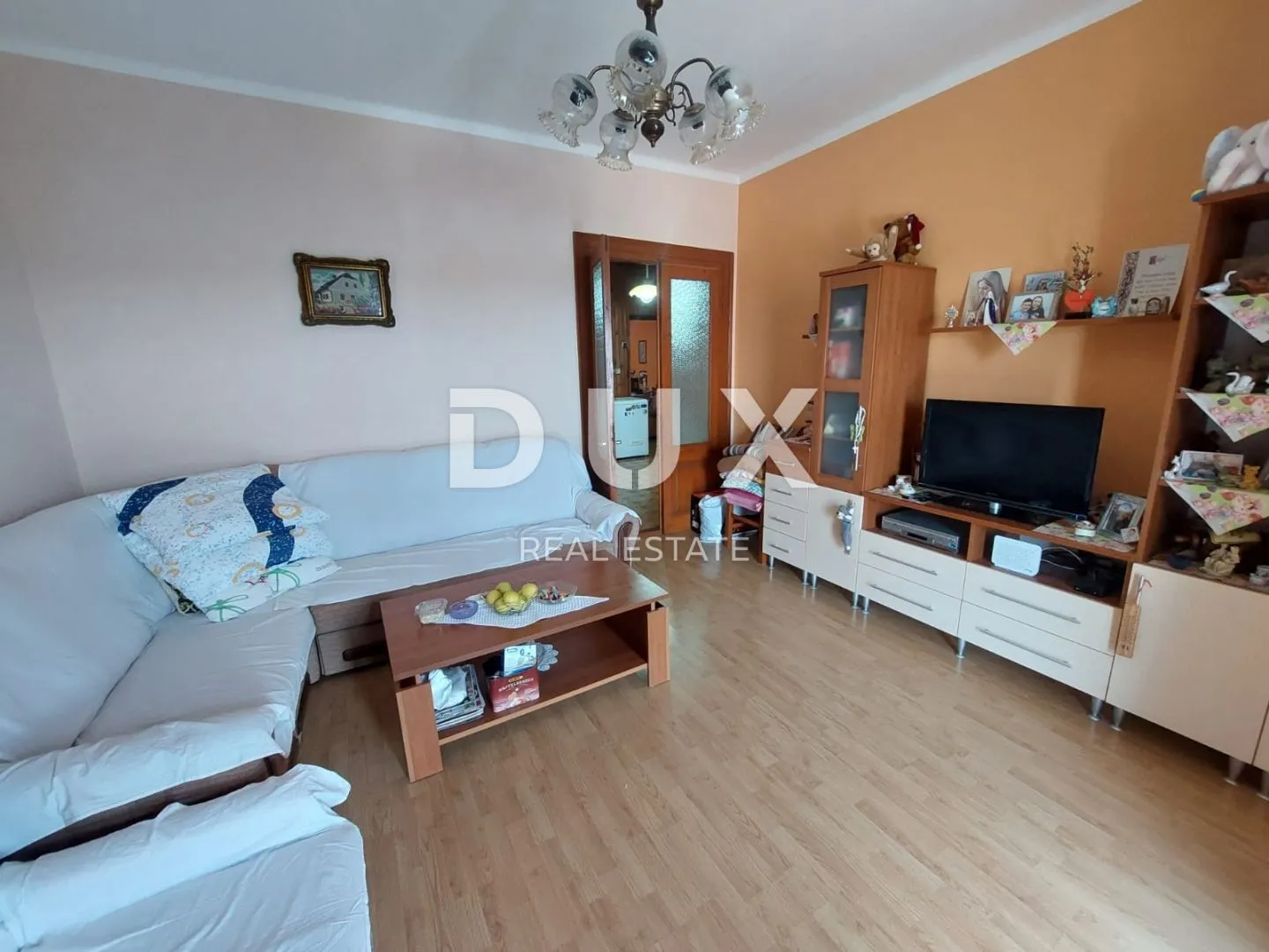 istra, buje - kuća s restoranom u centru buja, pogled na more - slika 3
