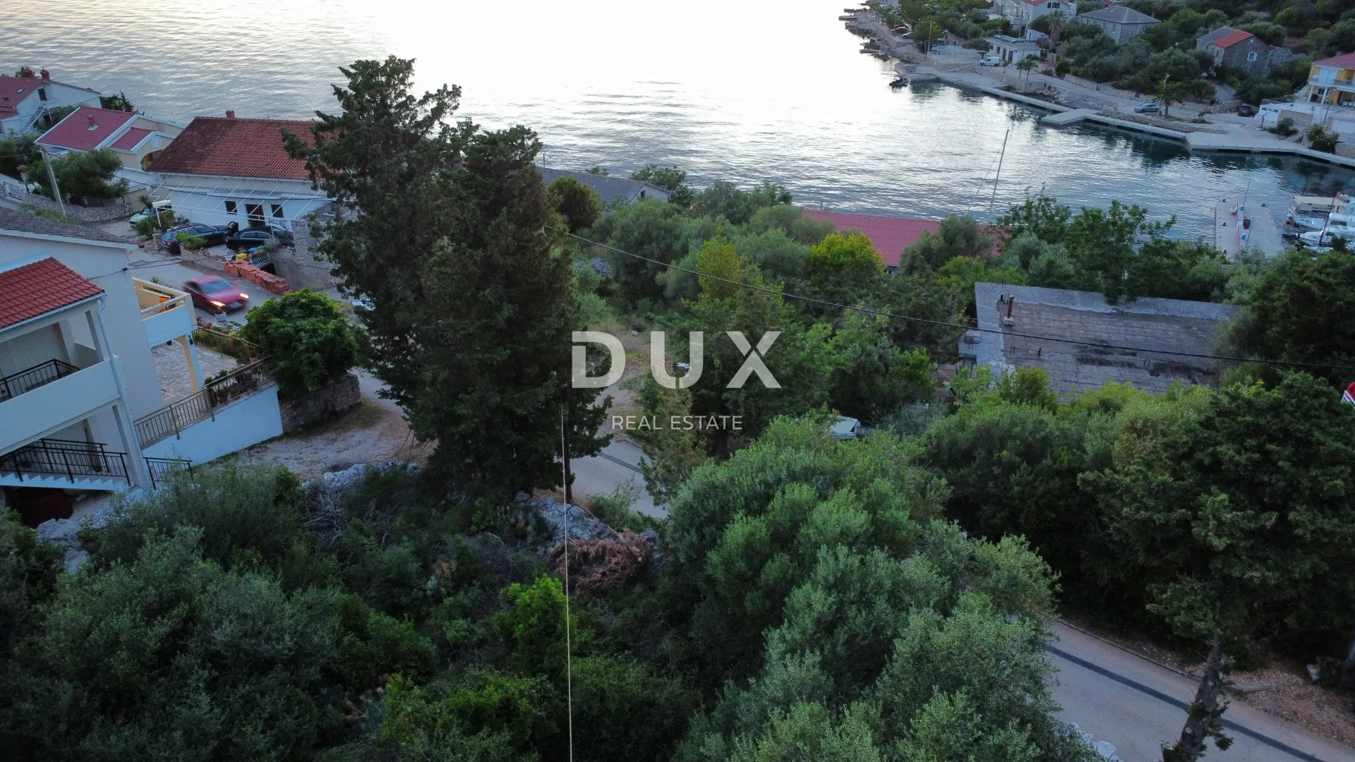 otok pag, lun - građevinsko zemljište 622 m2 - slika 1