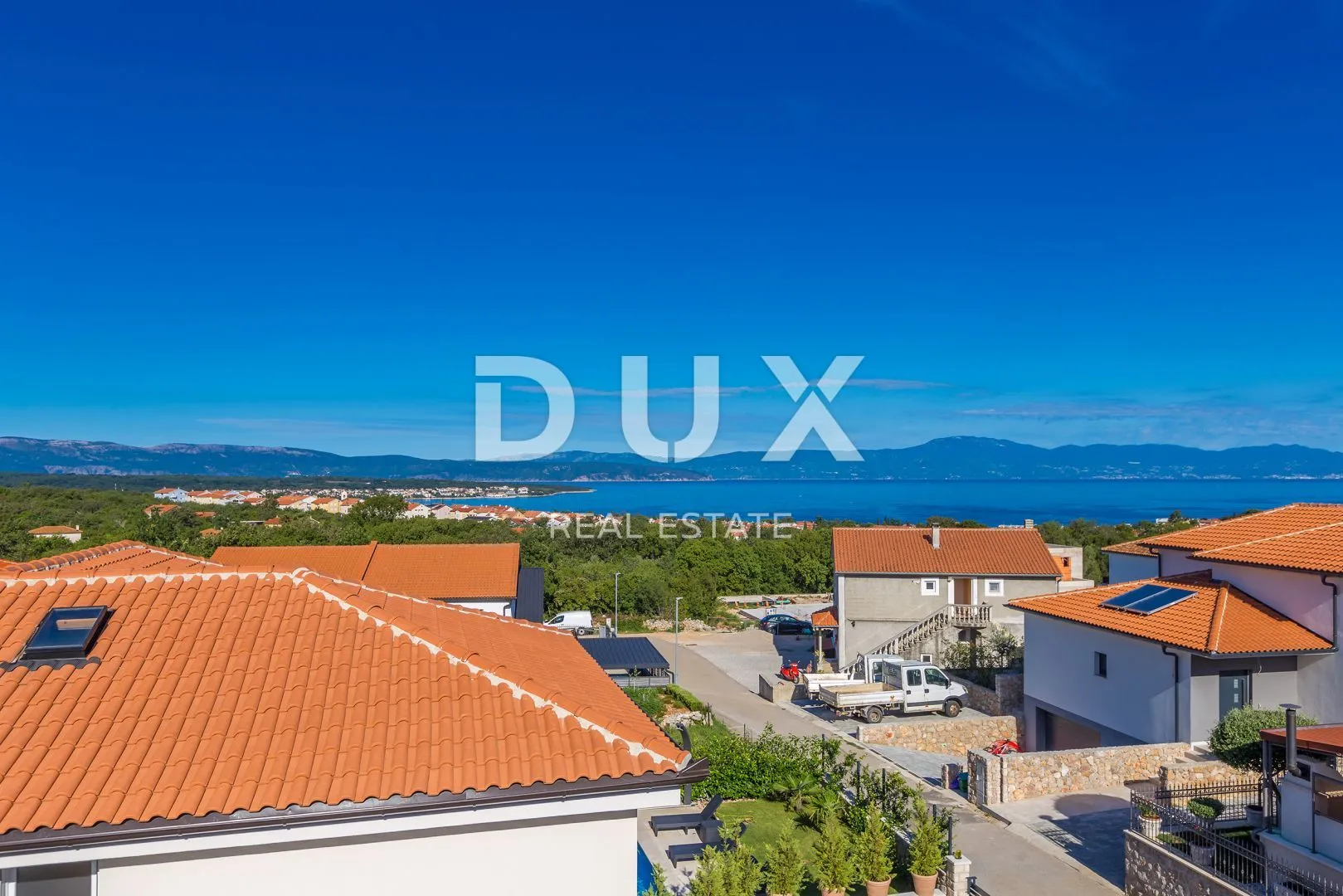 OTOK KRK, okolica Malinske - Dvoetažni apartman s panoramskim pogledom na more - Kremenići, Malinska-Dubašnica
