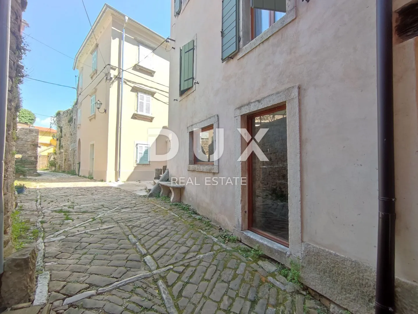 istra, oprtalj - autohtona kamena ljepotica s 3 apartmana - slika 40