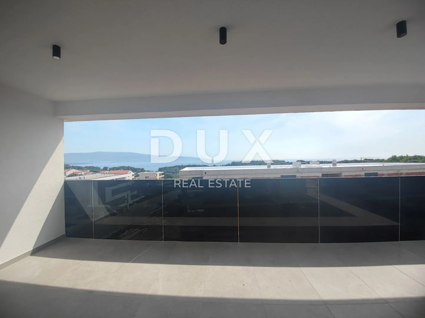 grad krk, centar - dvoetažni penthouse s bazenom i panoramskim pogledom - slika 14