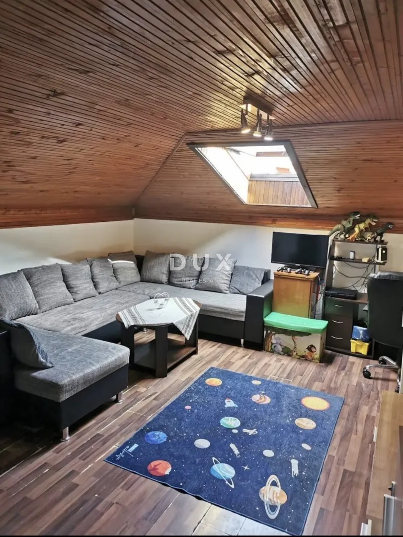 lovran, centar - stan u visokom potkrovlju stare vile, 80m2+20m2 studio - slika 1
