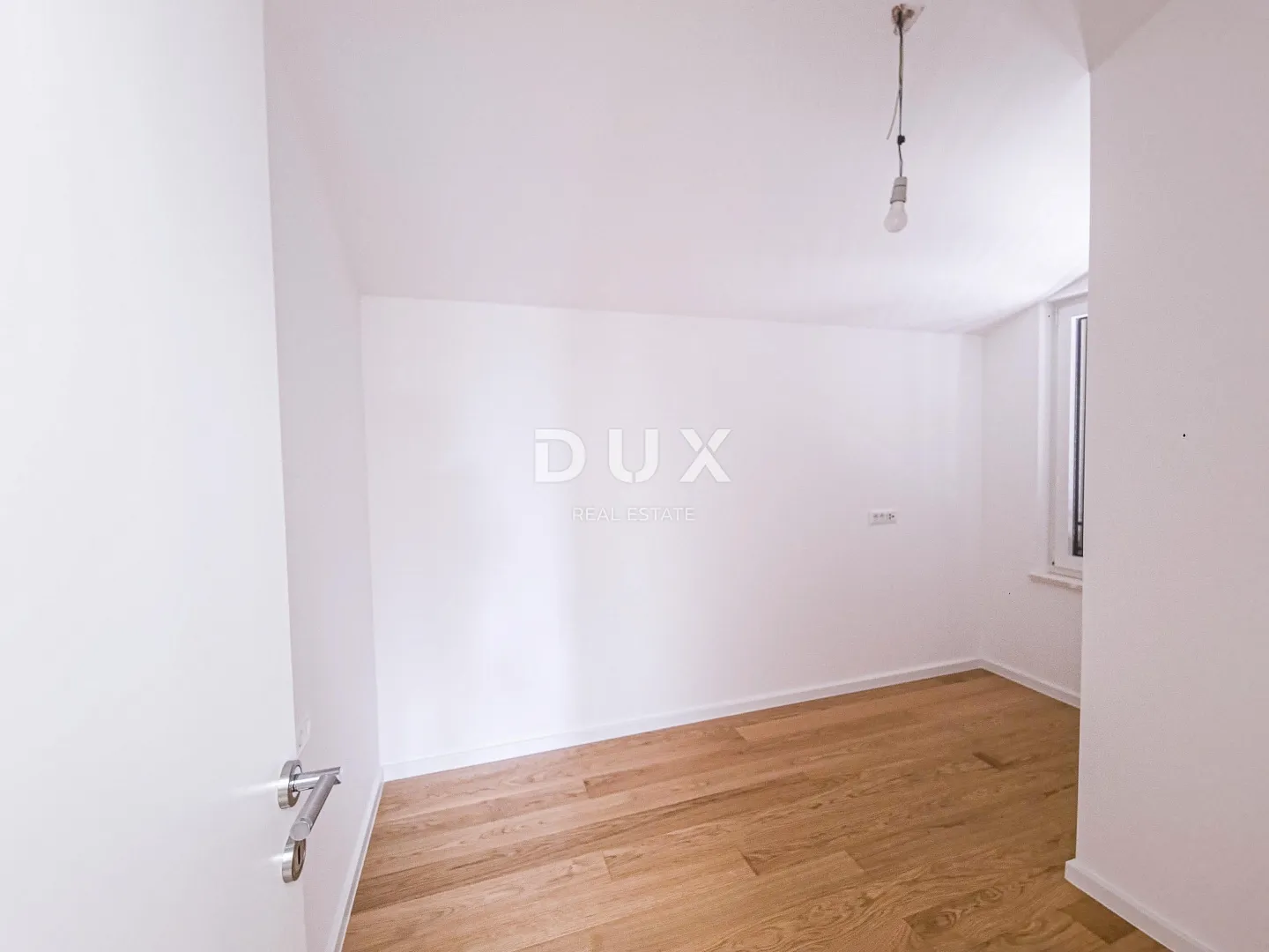 mali lošinj - penthouse u centru na 100m od mora s garažom - slika 8