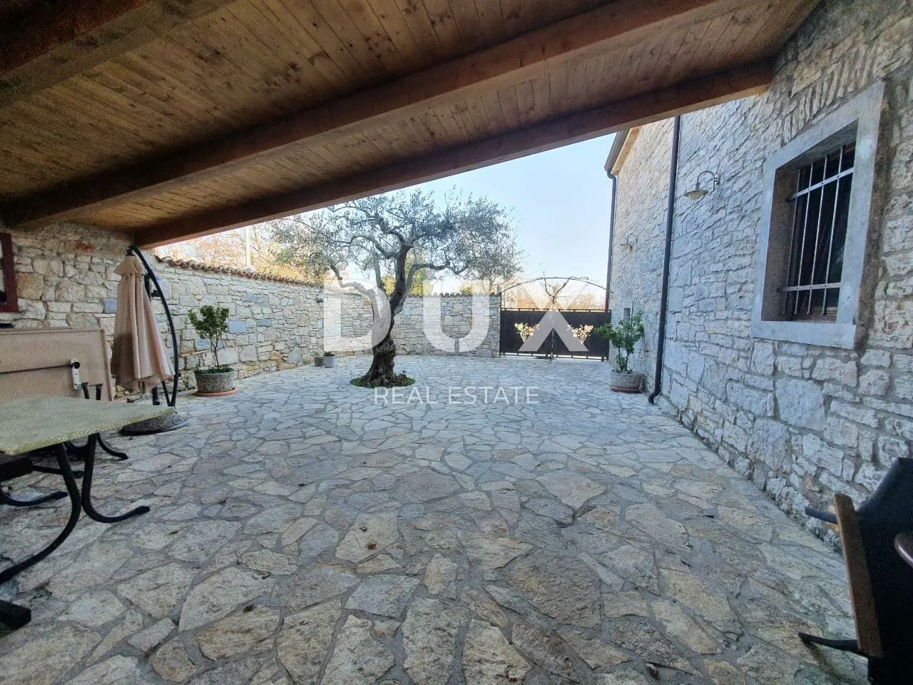 istra, poreč - vila s restoranom u blizini mora - slika 28
