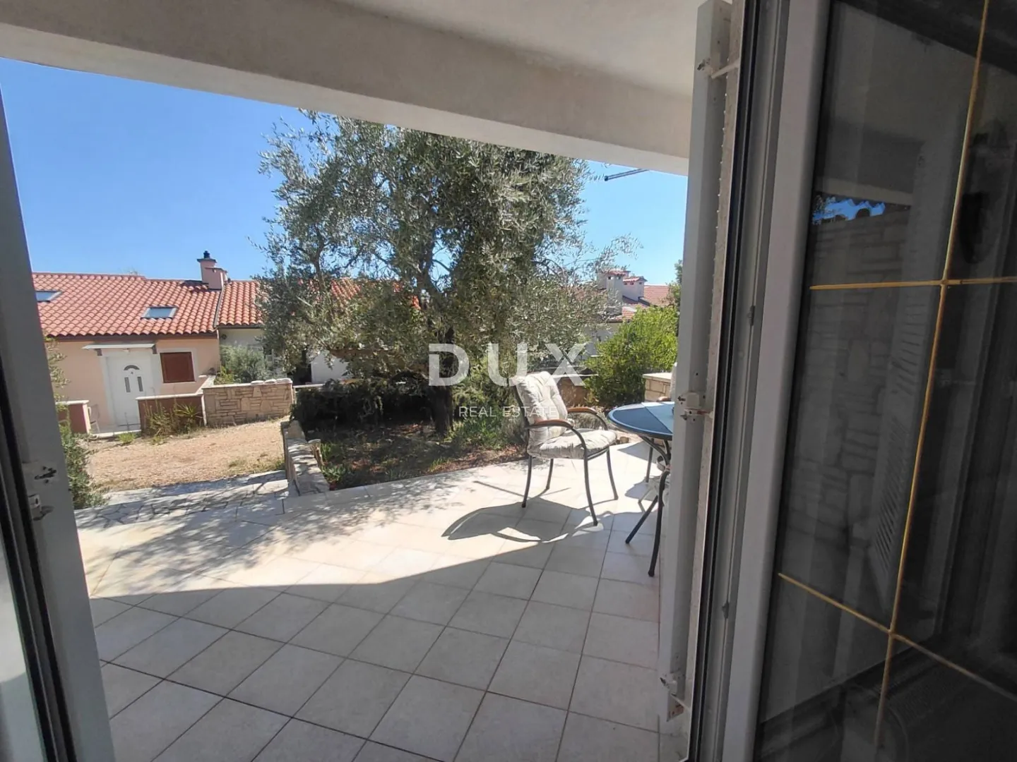 istra, duga uvala - prilika: stan 75m2 u prizemlju s terasom udaljen samo 520m od mora - slika 8