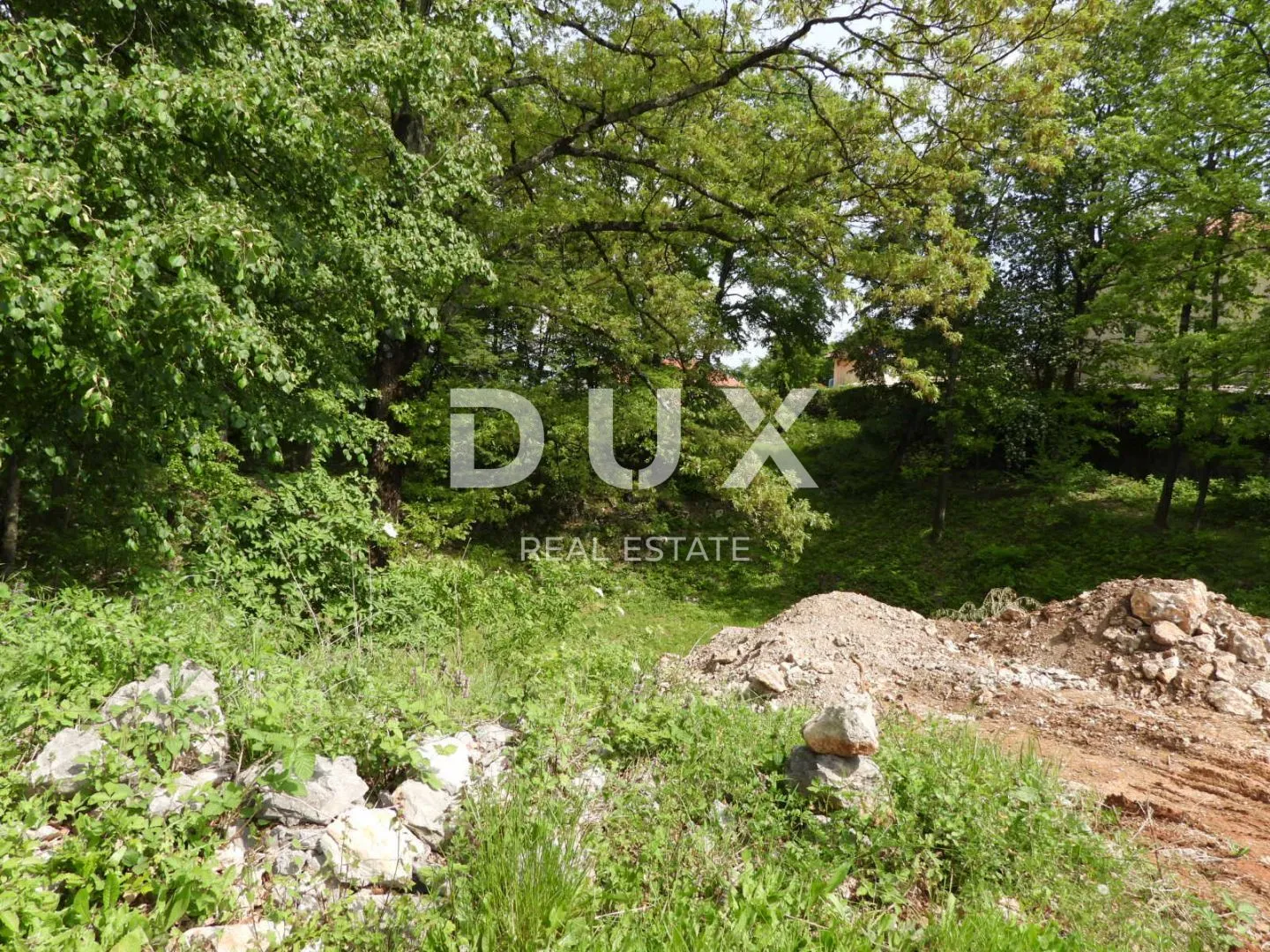 opatija, matulji- kuća s 4 stana 550m2 + okoliš 3740m2 - slika 22