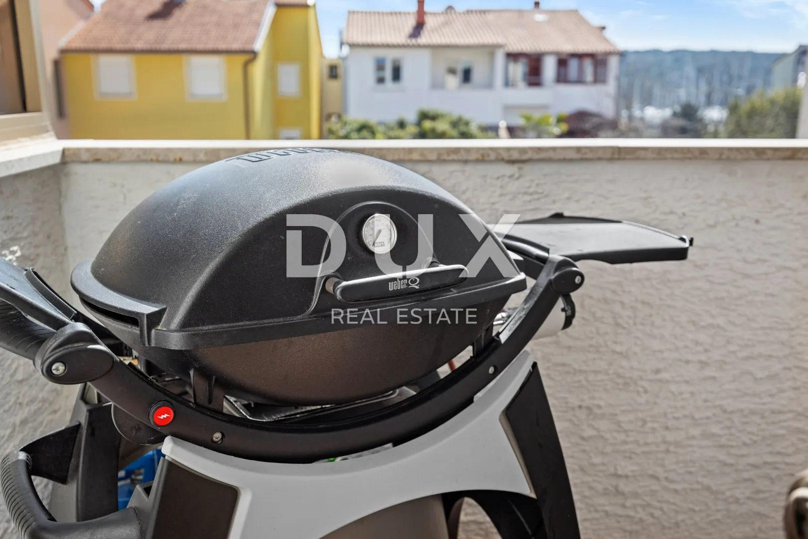 istra, pula - moderan apartman na dobroj lokaciji! - slika 17