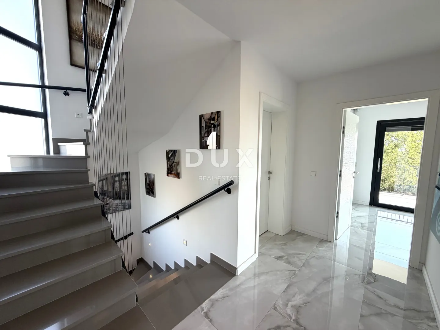 poreč, kosinožići, četverosobna vila, 510 m2, s bazenom - slika 31