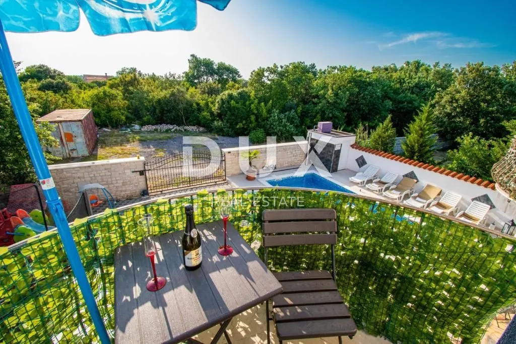 istra, pula prekrasna apartmanska kuća! - slika 23