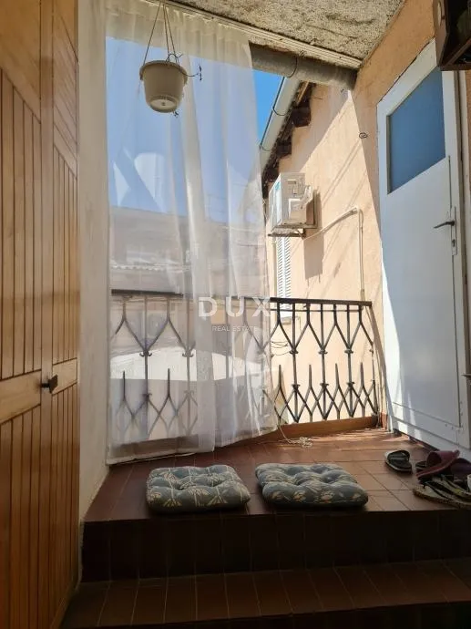 pula, centar, dvosobni stan, 35 m2, 50 m od arene - slika 8