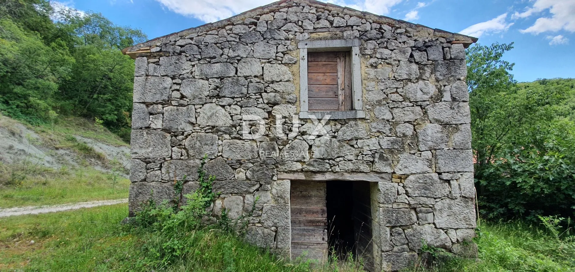 istra, hum - kamena starina za adaptaciju - slika 3