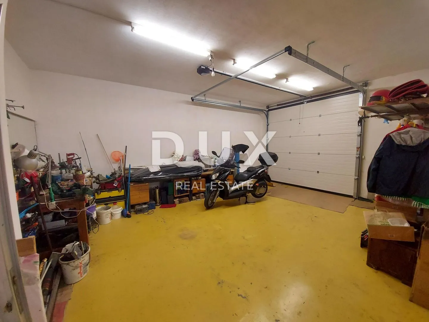 opatija, veprinac - vila 1000m2 s pogledom na more, 6 apartmana i bazenom + okoliš 1000m2 - slika 87