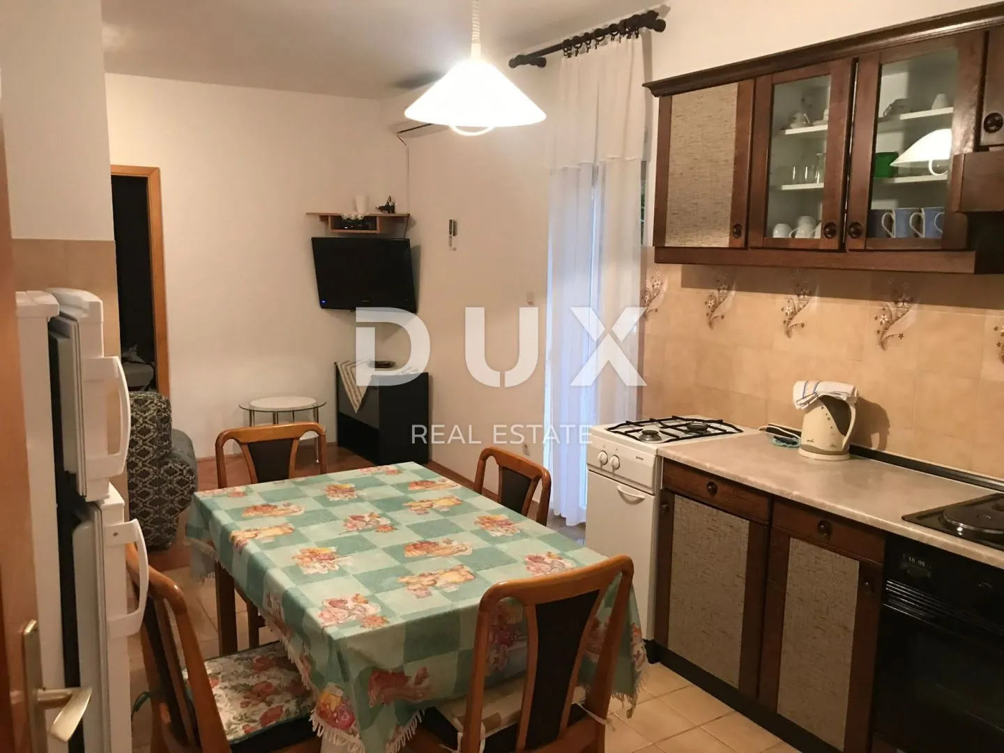 rab, lopar - kuća u centru grada - slika 25