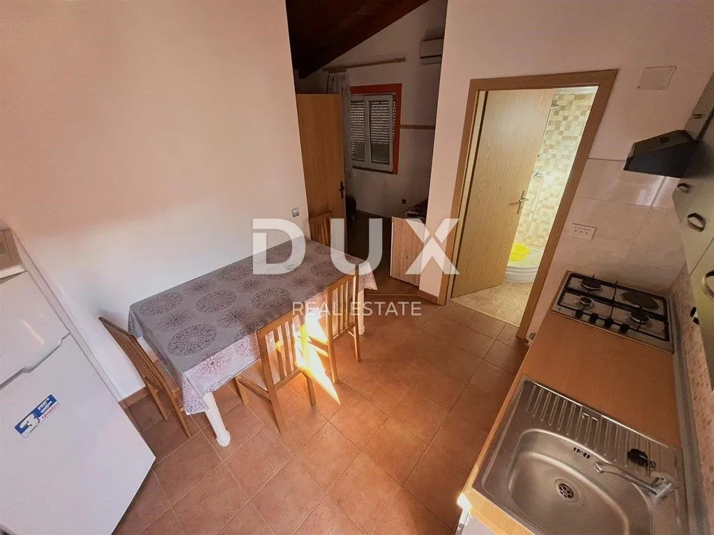zadar, zaton - kuća s dva apartmana u blizini mora - slika 5