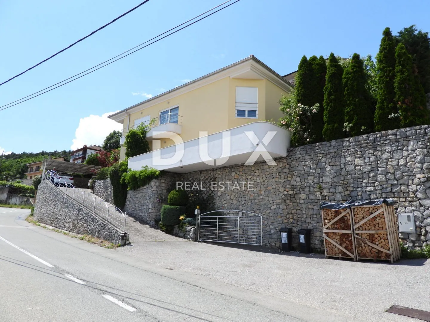 OPATIJA - BREGI - kuća / villa 200m2 sa pogledom na more + uređen okoliš 250m2 - Bregi, Matulji