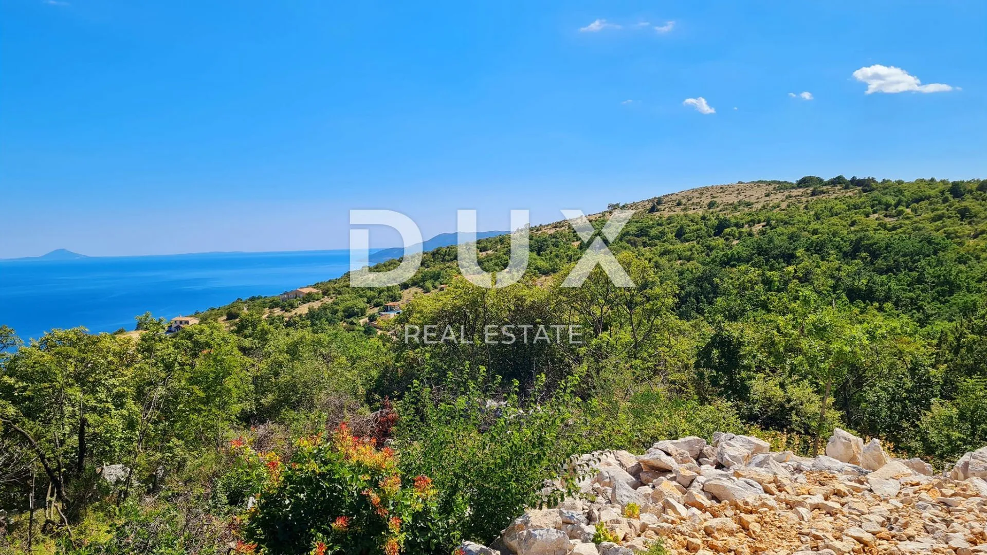 istra, rabac - prostrano zemljište s pogledom na more - slika 3