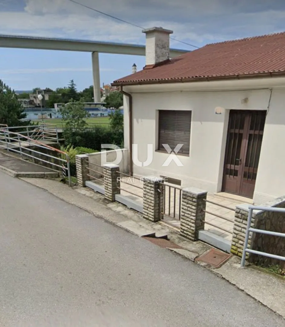 CRIKVENICA - samostojeća kuća u širem centru