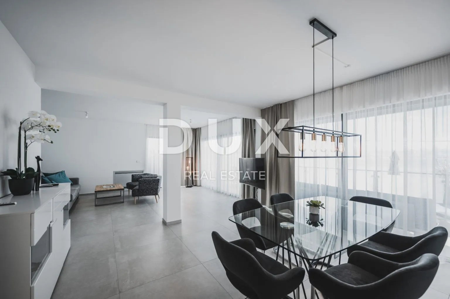 opatija, lovran, liganj - stan u vili s bazenom 120m2+terasa 27m2s panoramskim pogledom na more + okoliš 105m2 - slika 15