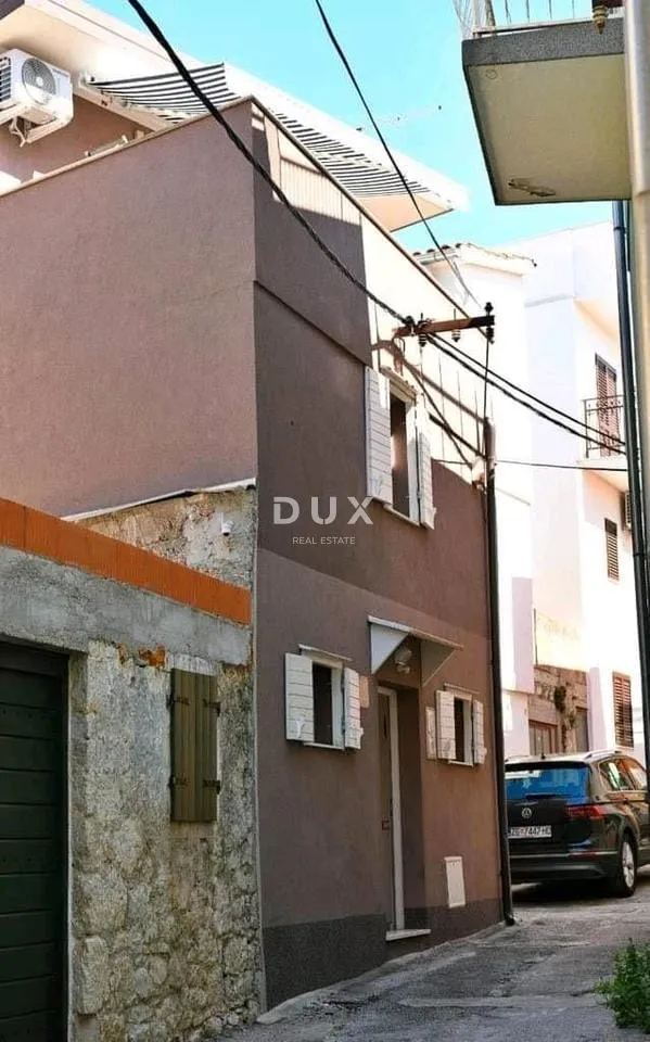 šibenik, vodice – renovirana kuća 200 m od mora - slika 9