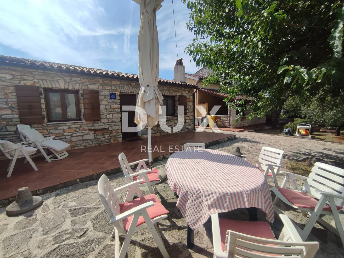 istra, galižana - dvije kamene rustikalne vile okružene prirodom - slika 78