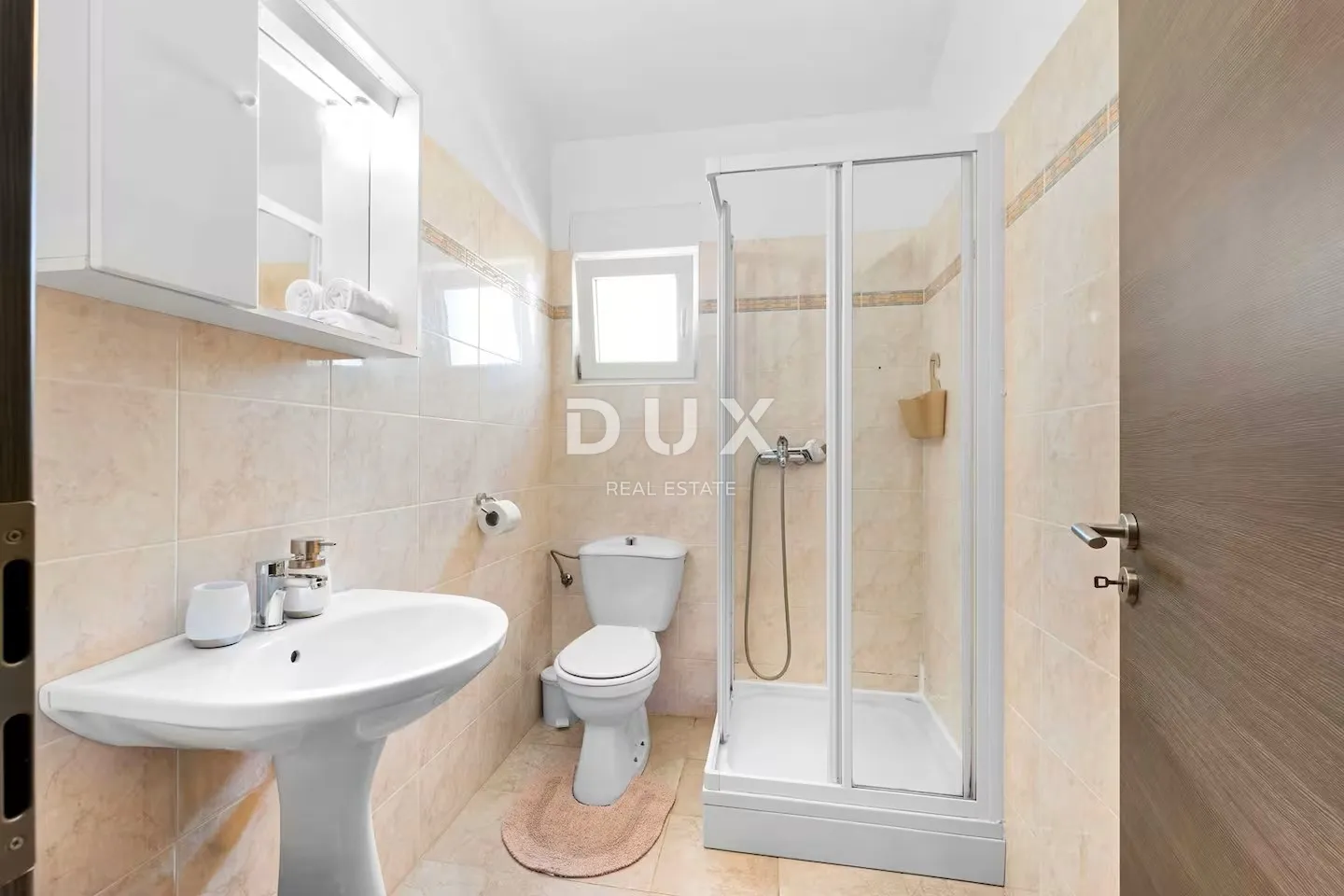 poreč, funtana - mediteranski dom s rustikalnim detaljima, 238m2 - slika 20