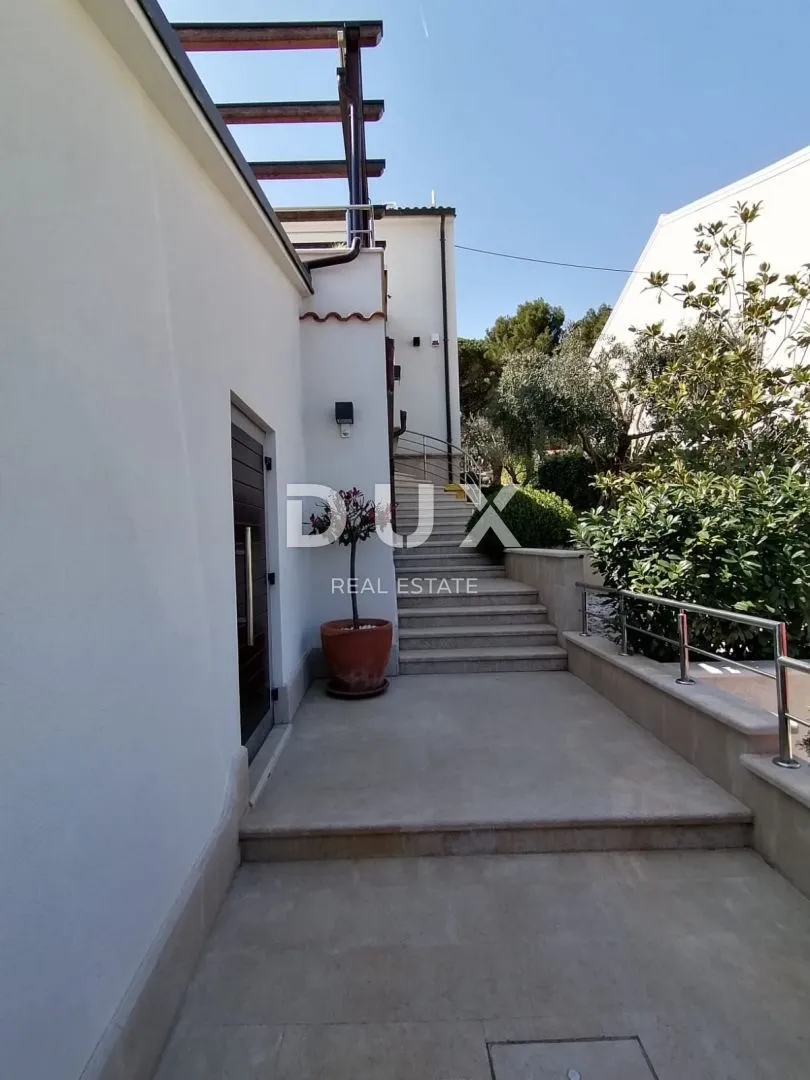 istra,premantura - kuća sa predivnim pogledom na more! - slika 2