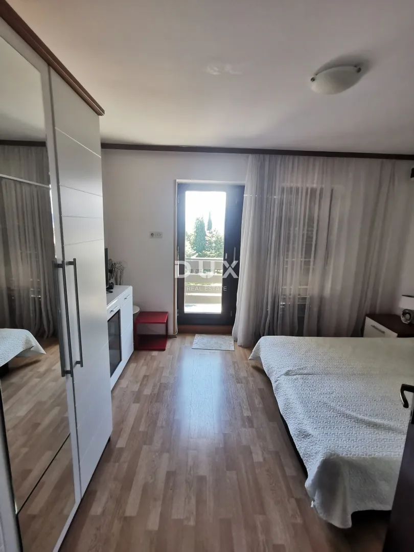 otok krk, malinska - stan sa pogledom na more - slika 10