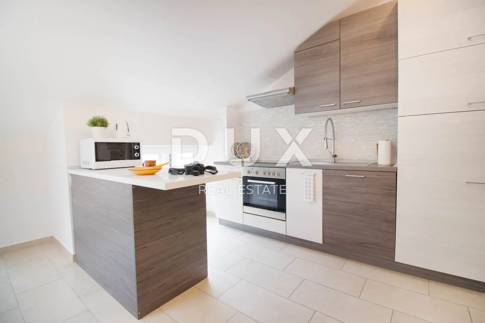 rijeka, centar - moderni 2s+db apartman na traženoj lokaciji - slika 5