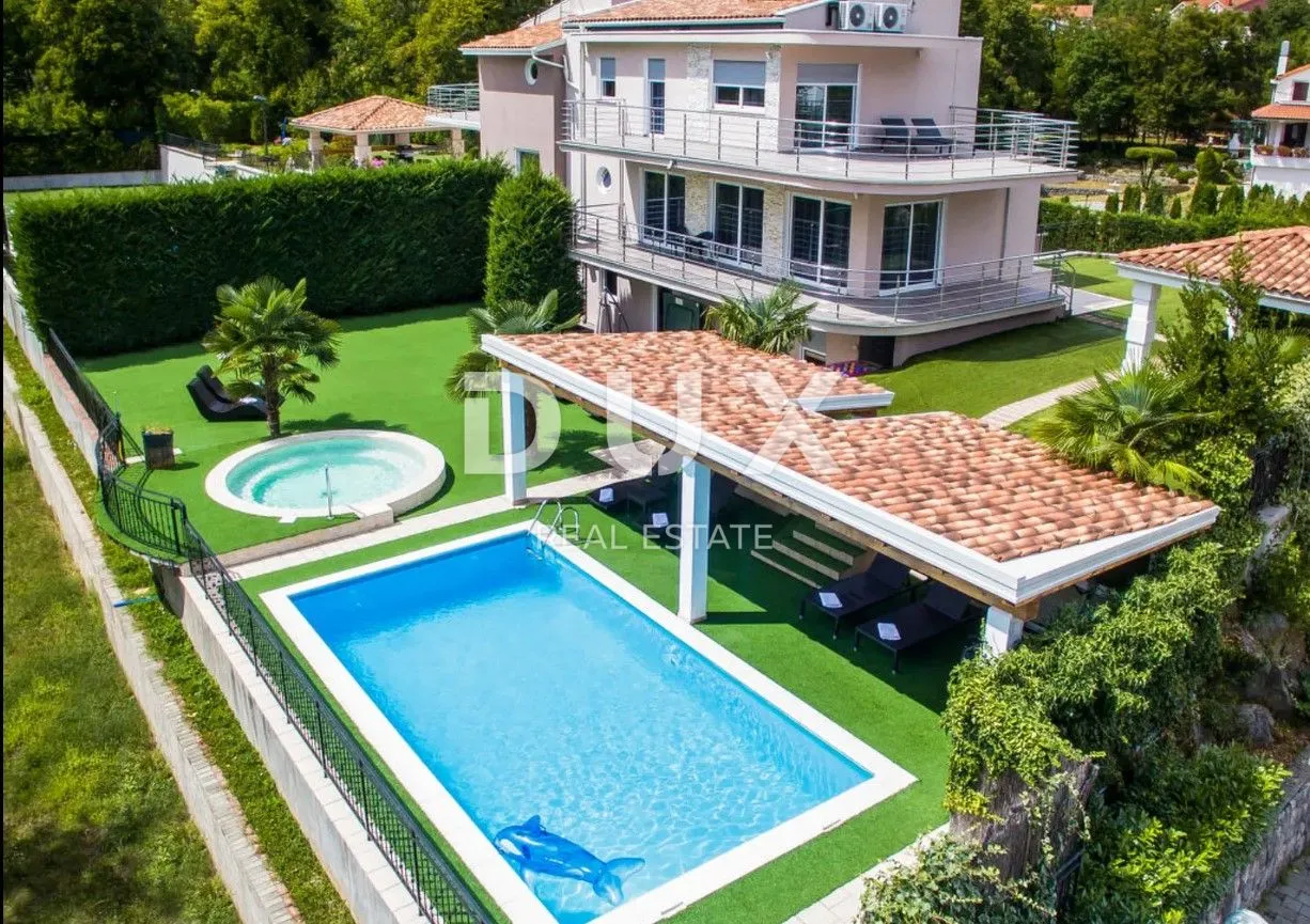 OPATIJA, POBRI – privatna kuća s bazenom i garažom u mirnom naselju, blizu Opatije - Pobri, Opatija
