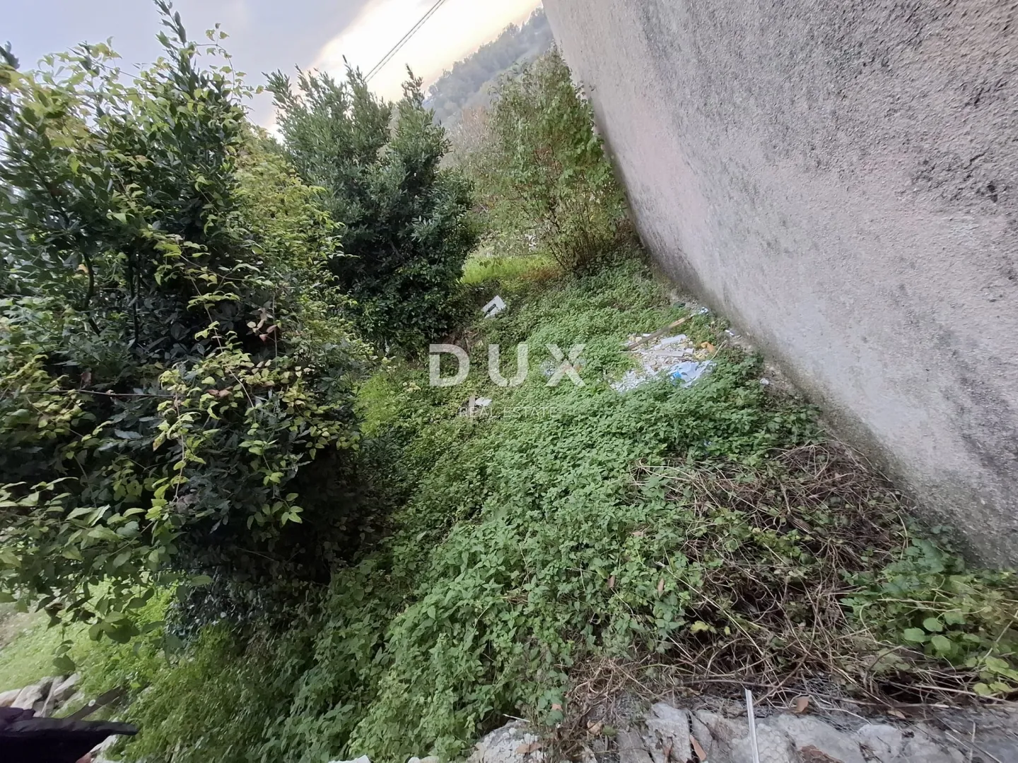 istra, pazin - samostojeća kamena kuća za djelomičnu adaptaciju - slika 15