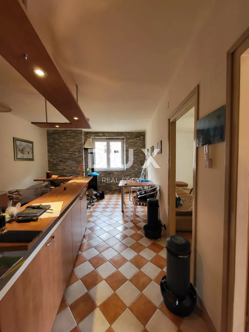 otok pag, grad pag - stan na rivi, prvi red do mora - slika 3