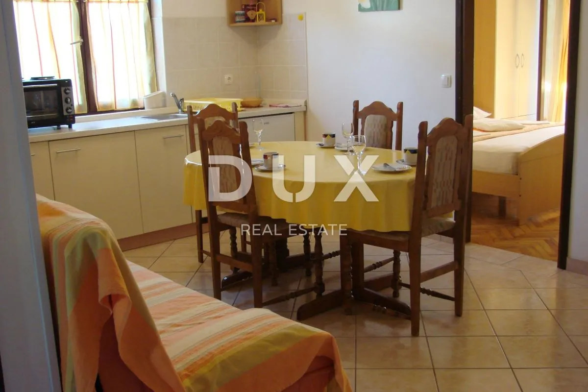 istra, novigrad - apartmanska kuća 650m od mora - slika 11