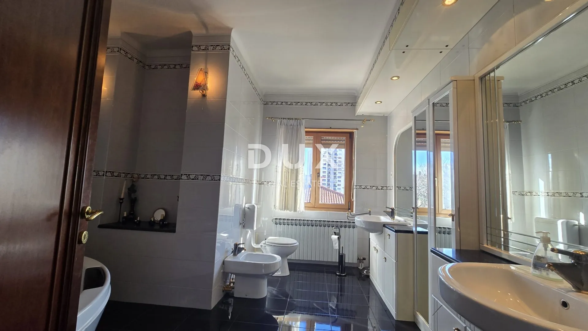 rijeka, belveder - prostrani gospodski stan u povijesnoj vili s pogledom, 266m2 - slika 44