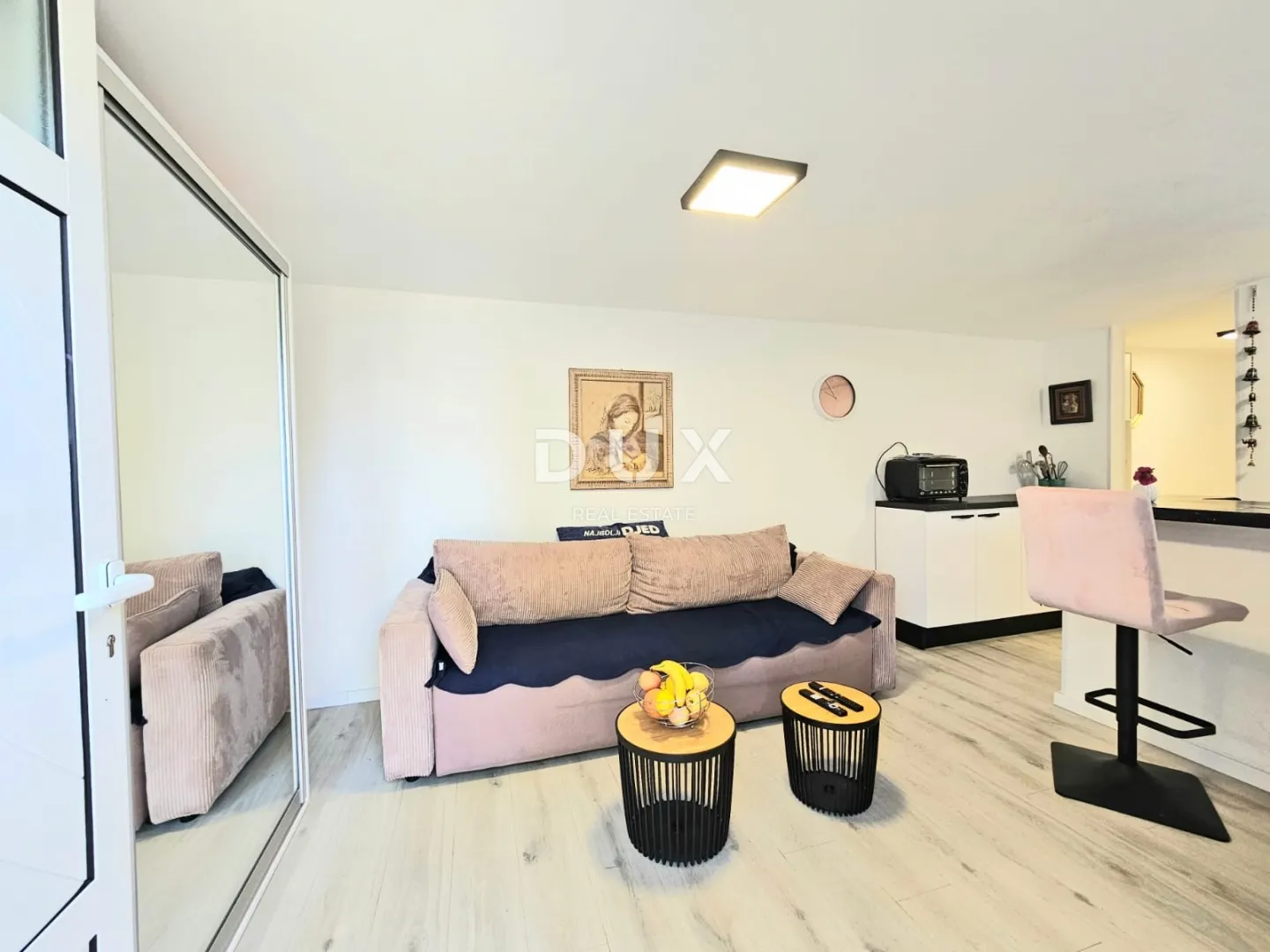 otok krk, njivice - apartman sa velikom terasom u blizini mora - slika 2