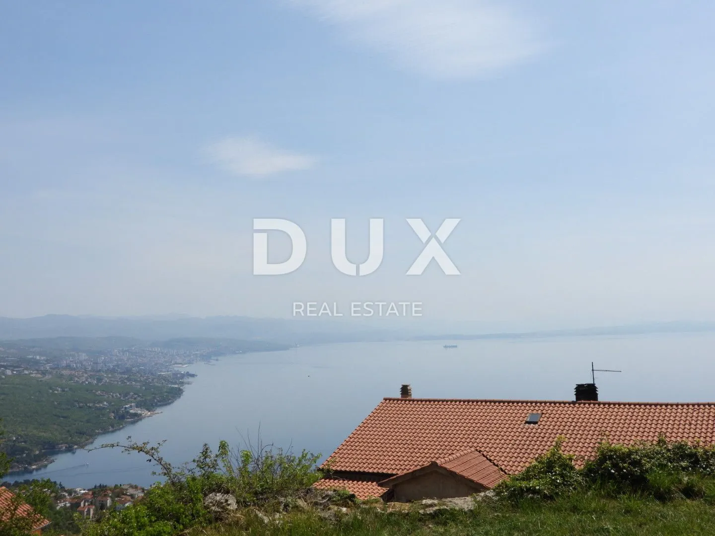 OPATIJA, BREGI- građevinsko zemljište 2000m2 S 2 GRAĐEVNE DOZVOLE!!! s pogledom na more za obiteljsku kuću/ villu/ kuće za iznajmljivanje sa bazenom/ kuće za odmor sa bazenom - Bregi, Matulji