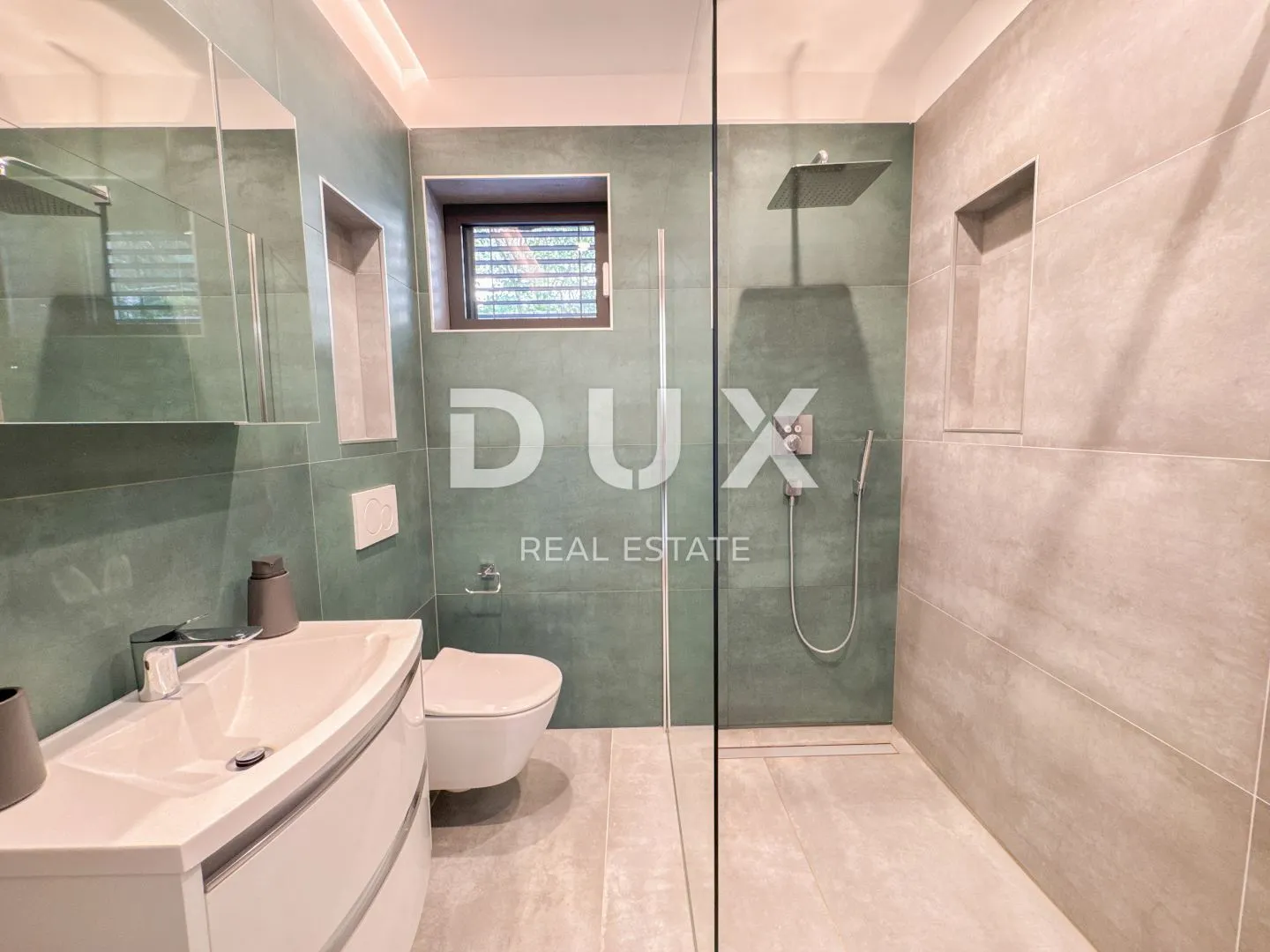 opatija, centar, četverosoban stan, 158 m2, s privatnim bazenom - slika 28