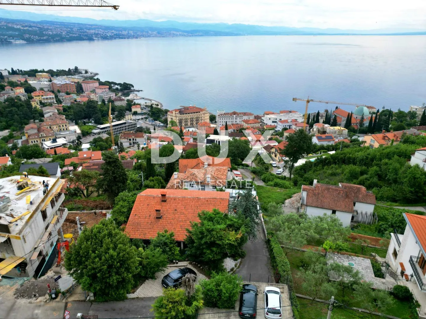 opatija, centar- samostojeća kuća 250m2 s panoramskim pogledom na more + okoliš 740m2 - slika 35