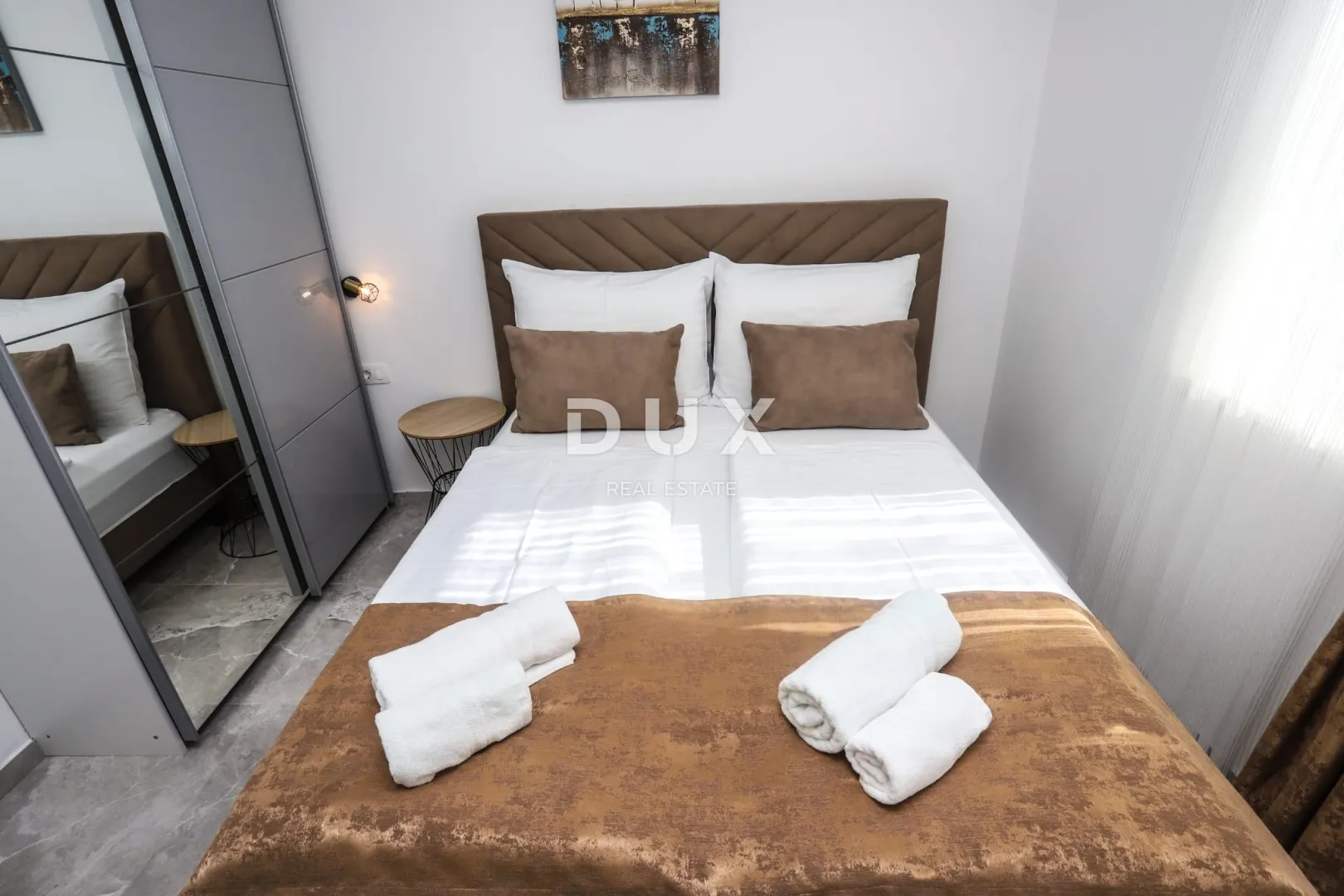 istra, poreč - prekrasna kuća s vrtom i bazenom - slika 18