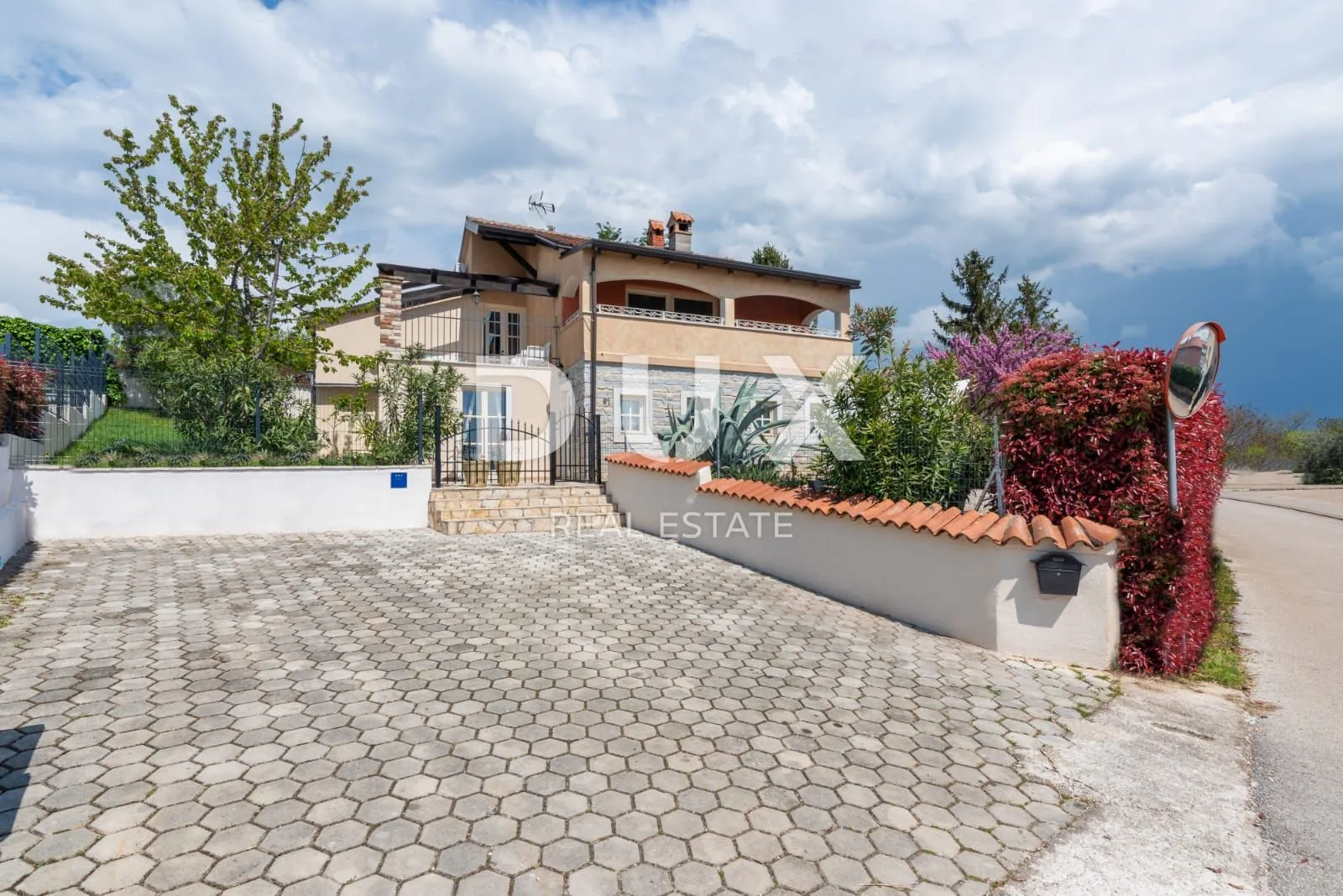 istra, poreč - tradicionalna kamena vila s bazenom - slika 43